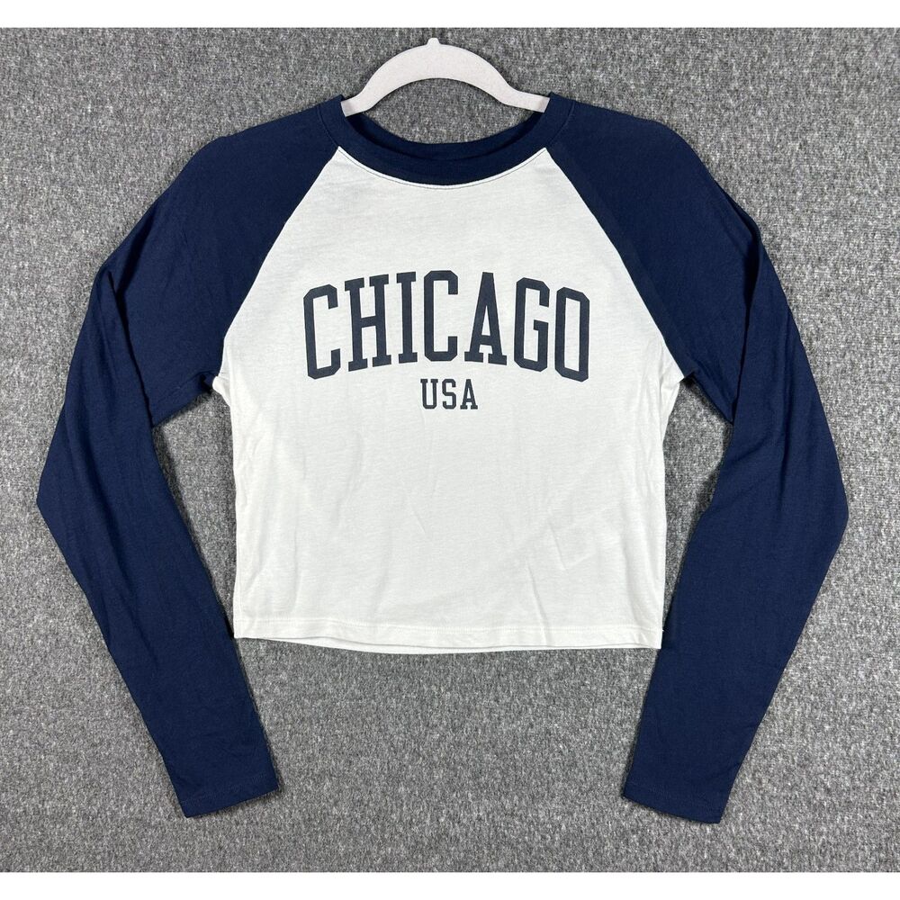 NWT Abercrombie & Fitch "Chicago USA" Cropped Baseball Raglan Tee Size Small